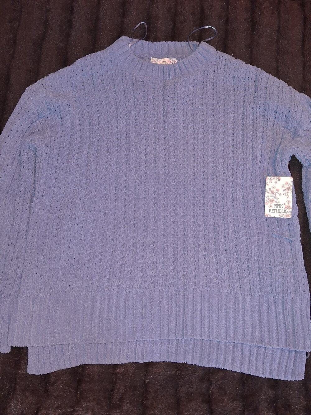 Pink Republic Women's High Low Sweater Waffle Knit Airy Sage Green Small Casual